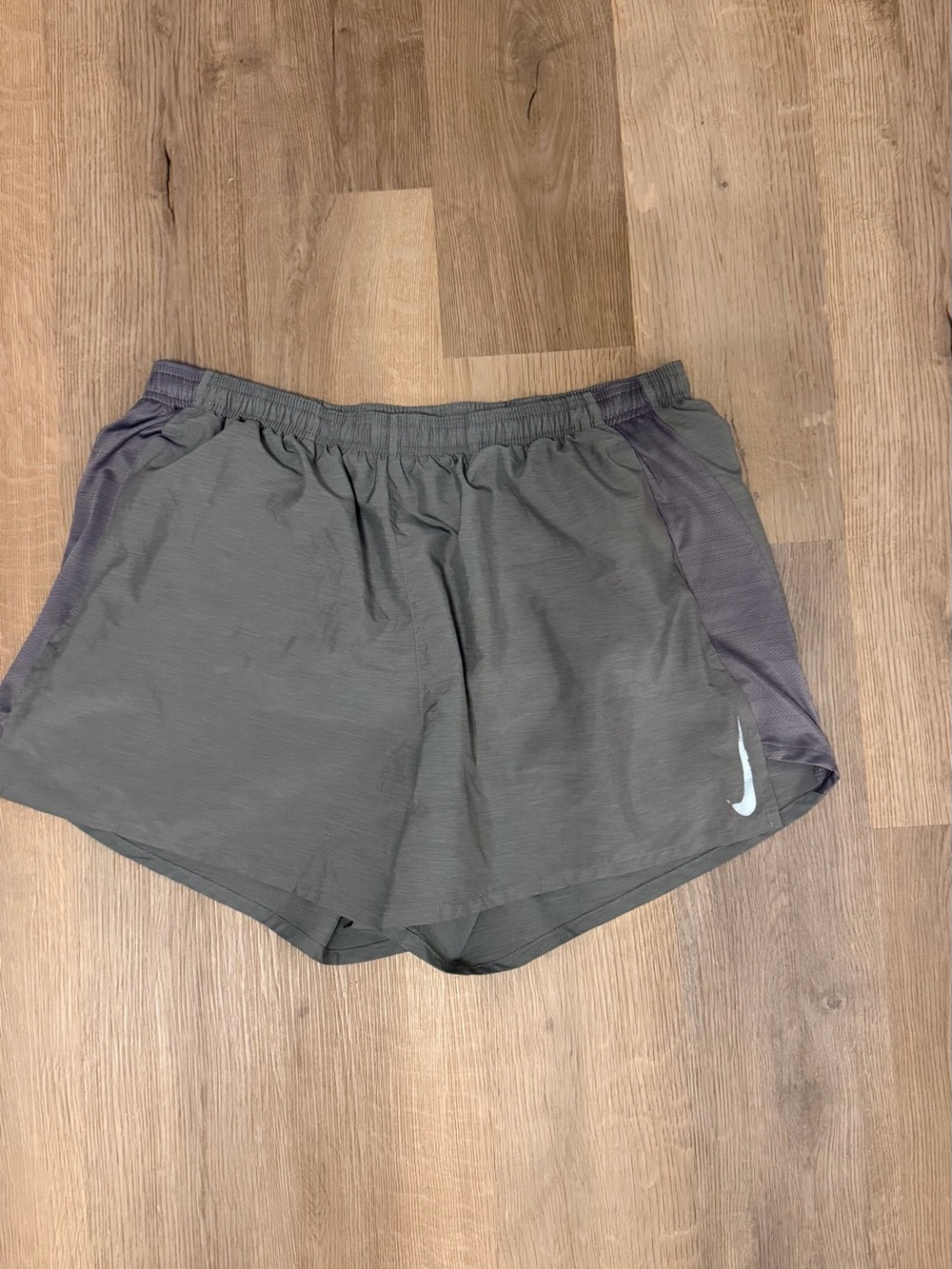 Nike Dri-FIT Running Shorts Gray Reflective Logo Women’s XXL